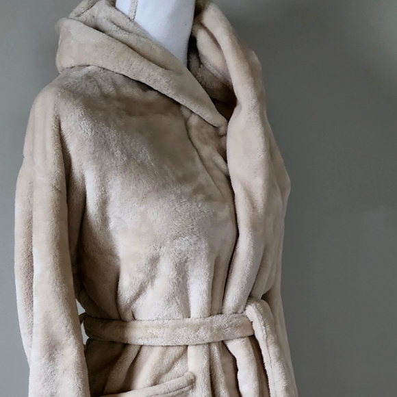 SUMMER & ROSE Plush Hooded Bathrobe /L-XL - Picture 2 of 8